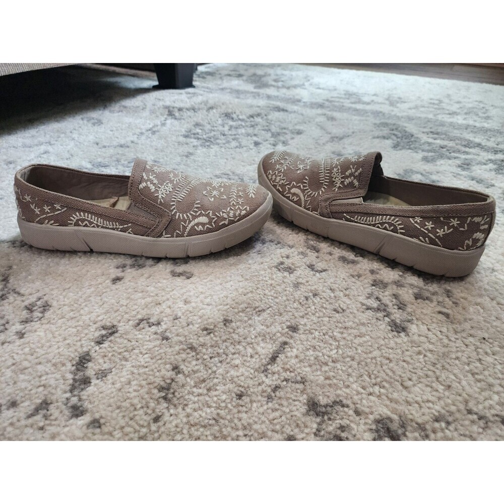 BareTraps Memory Foam Women 8nSlip On Kessie Tan /Brown Shoes Comfort  Pre-Owned